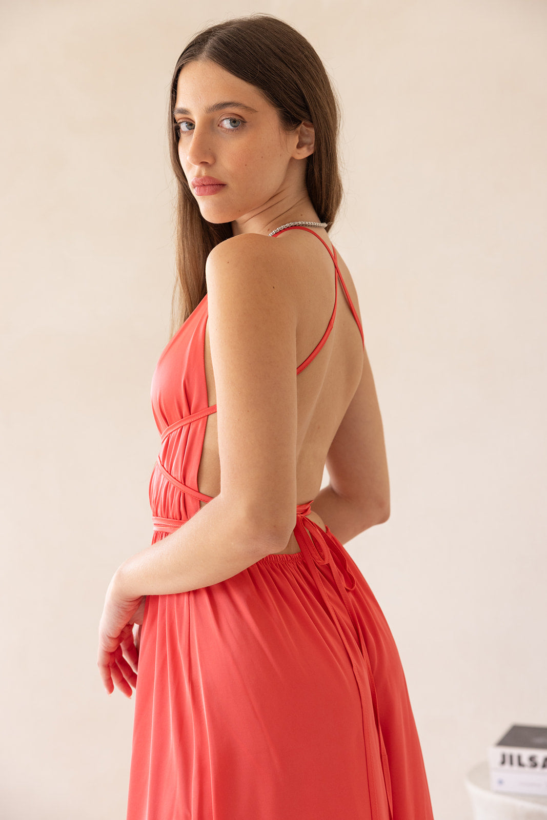 מדריך מקצועי להתאמת צבעים לגוון עור - איך לבחור את הצבעים שיגרמו לכן לזרוח